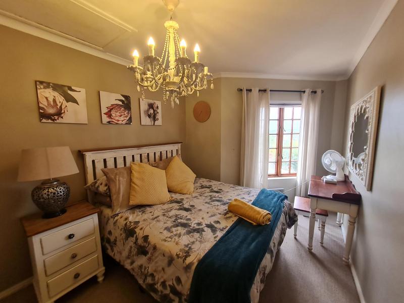 To Let 4 Bedroom Property for Rent in Rome Glen Western Cape